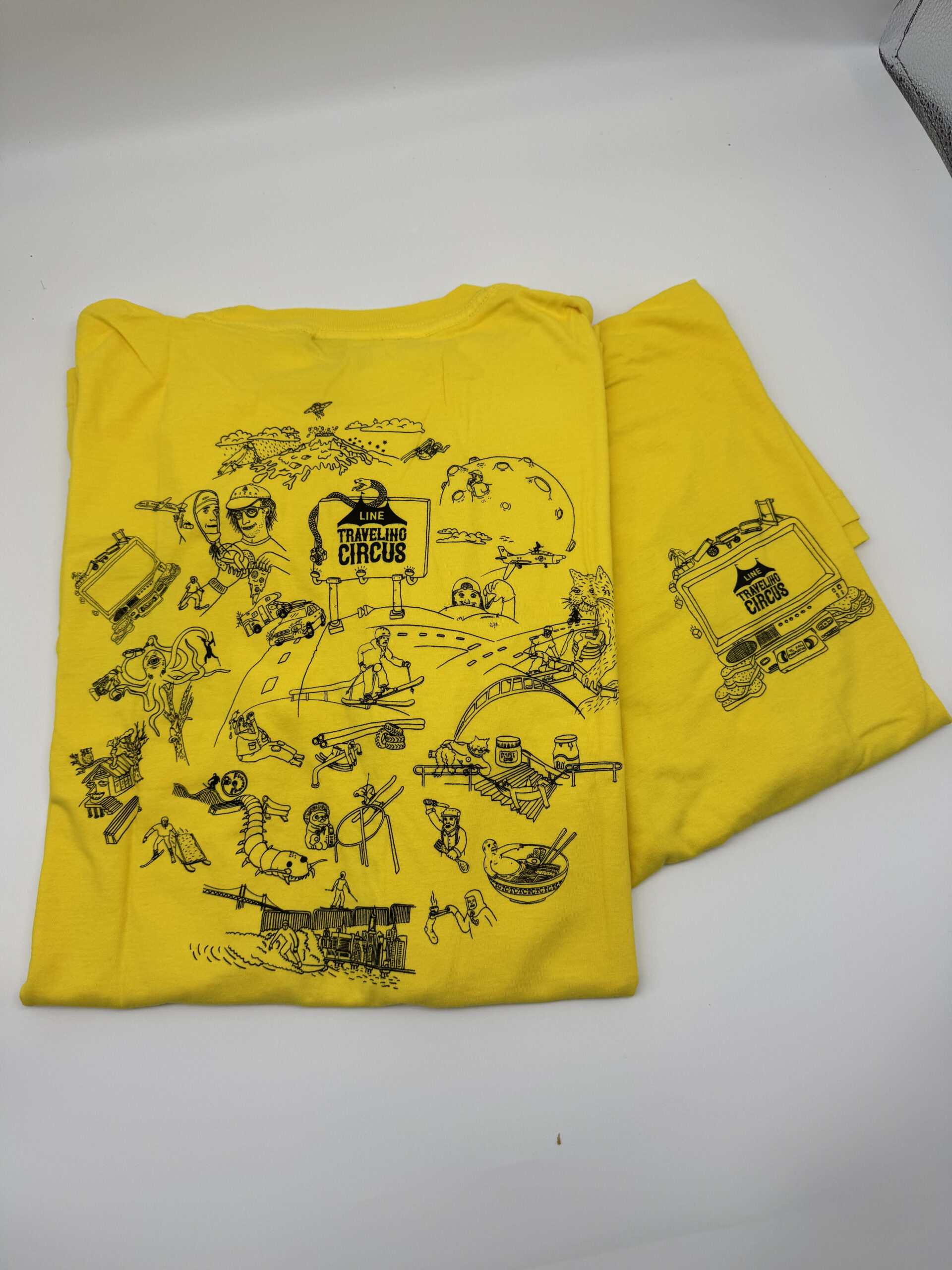 Tシャツ